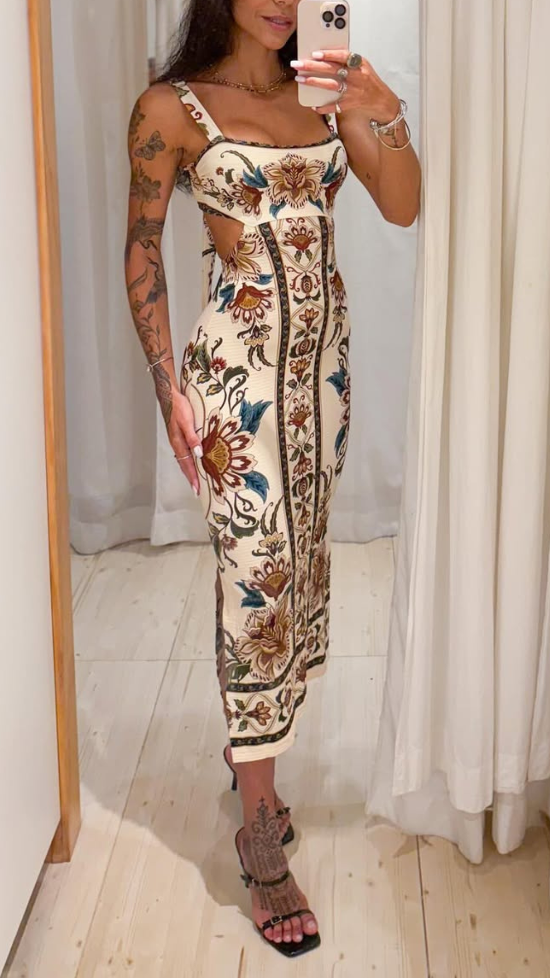 347558 | Vestido Midi Estampado Jardim Majestoso
