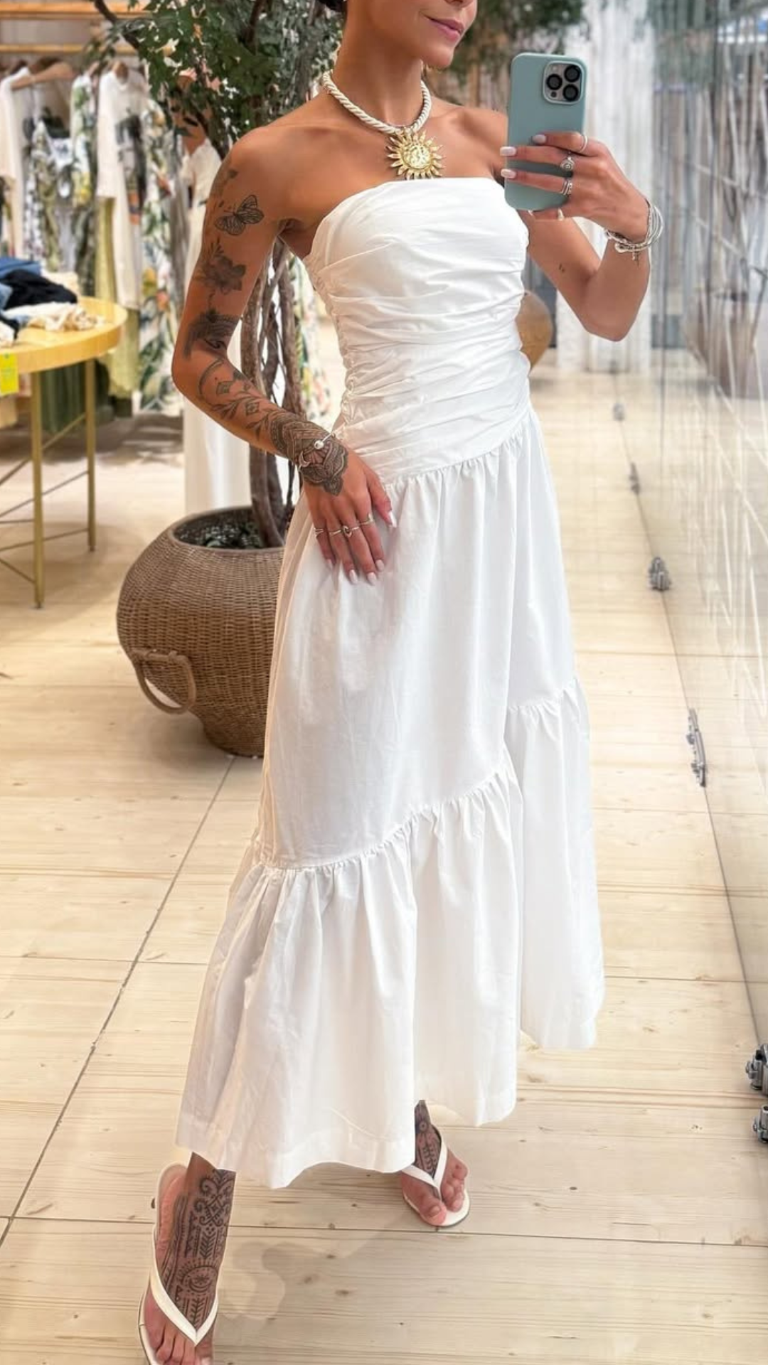 345889 | Vestido Sem Alça Franzido + Colar Solar